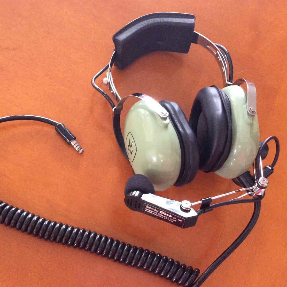 DAVID CLARK H10-76 HEADSET PILOT Helicopter Aviation HEADPHONES Tested One Prong